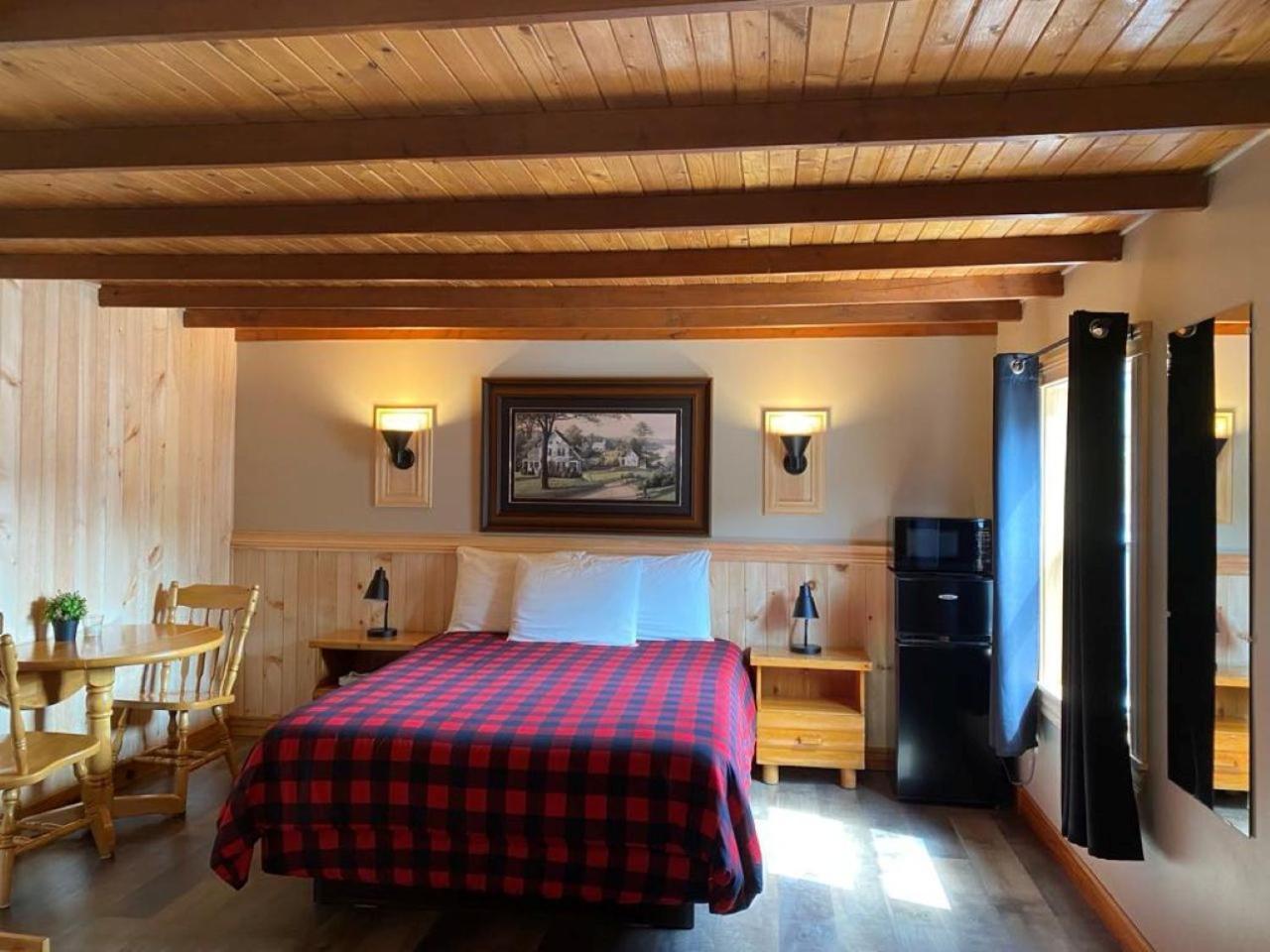 Auberge Micky Inc Edmundston Kültér fotó